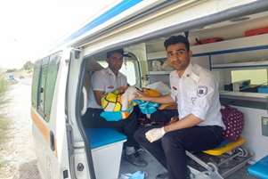 زایمان موفق در آمبولانس با اقدام به موقع اورژانس