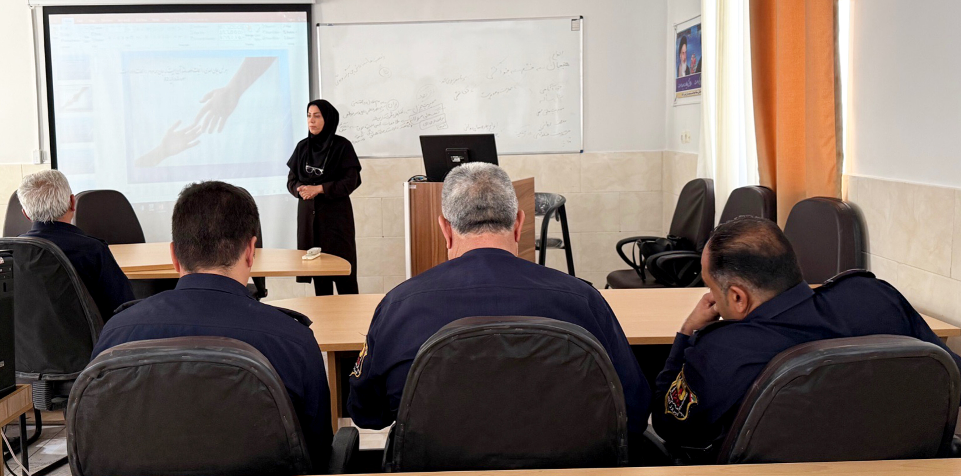 125