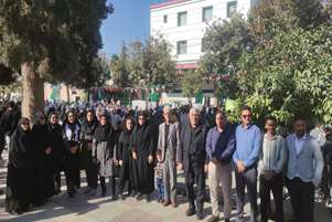 حضور پرشور پرسنل شبکه بهداشت و درمان فیروزآباد در مراسم یوم‌الله ۱۳ آبان