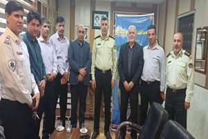 دیدار مدیران حوزه سلامت با فرمانده انتظامی شهرستان به مناسبت هفته نیروی انتظامی