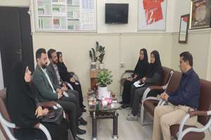 نشست هم‌اندیشی بررسی چالش‌ها و تقویت همکاری‌های درون‌ بخشی و برون بخشی مرکز «بهار نکو» در فیروزآباد برگزار شد