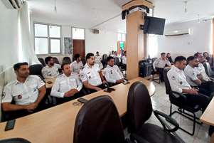 برگزاری دوره توجیهی بدو استخدام ۲۰ نفر از نیروهای اورژانس ۱۱۵ در قطب فیروزآباد