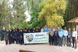 گام بلند سپیدپوشان سلامت فیروزآباد در مسیر تندرستی و نشاط/برنامه مشترک برای گرامیداشت جامعه سالم و جوان 