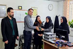 تجلیل از تلاشگران عرصه آمار و اطلاعات سلامت در فیروزآباد به مناسبت روز جهانی آمار 